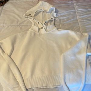 Zara white cropped sweater Sz small